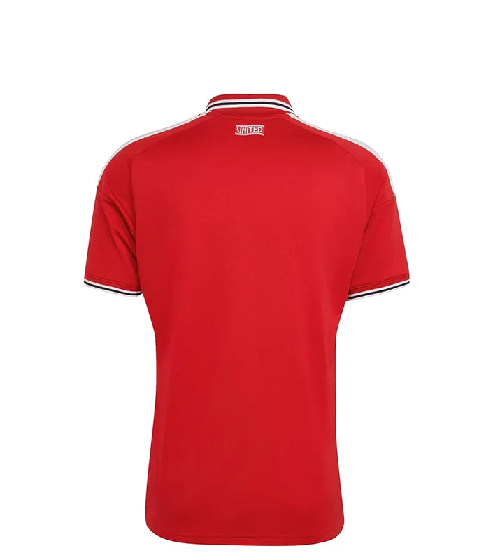 Back View of Manchester Red Pro Kit