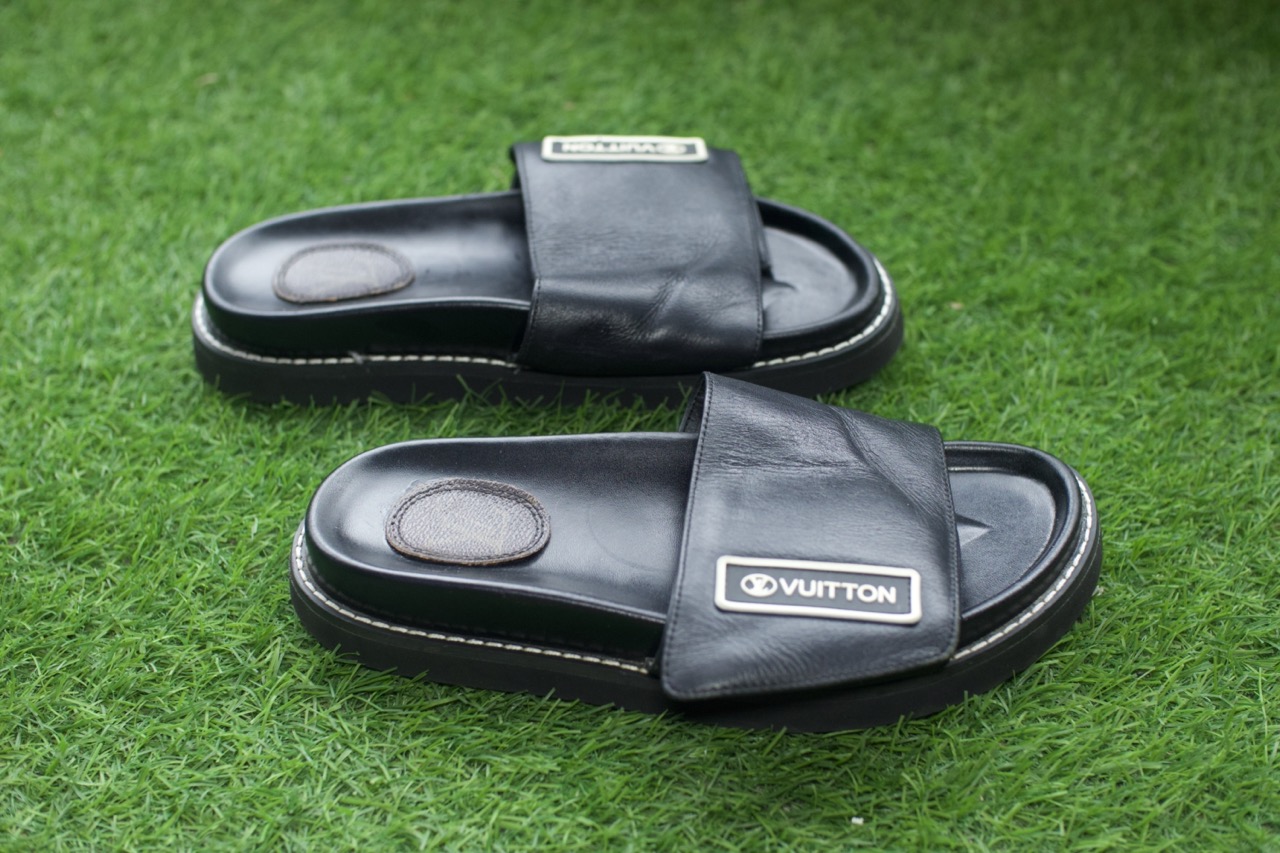 Front View of Loius Vuitton Slides( Size 38)